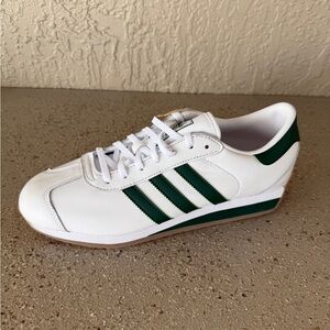 Adidas Classic White with Green Stripes Shoes